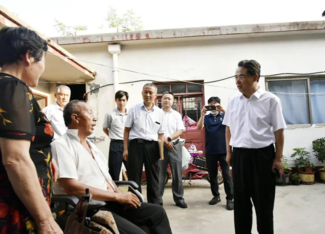 徐兴华到曲阜市陵城镇调研乡村振兴和第一书记工作(图)