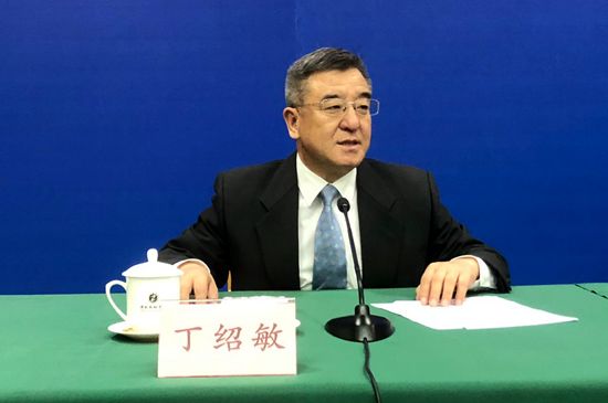 省政府新闻办举行新闻发布会，解读《关于加快推进农业机械化和农机装备产业转型升级的实施意见》（图）