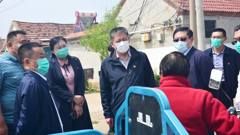 任城区区委书记于胜涛到唐口街道醋刘庄村调研