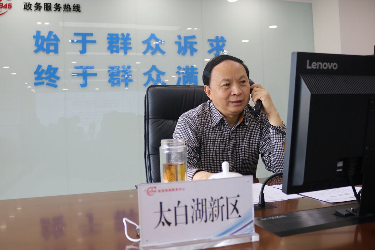 12月8日,太白湖新区管委会主任曹广州带领区建设局