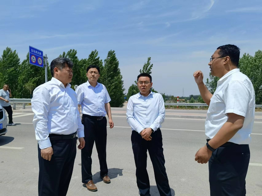 济宁市人民政府 部门动态 王庆峰到微山县邹城市督导近期重点工作