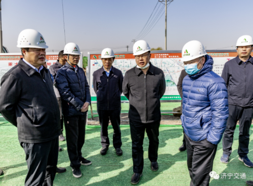 张国洲副市长在济宁交通环建设指挥部动员会上强调确保