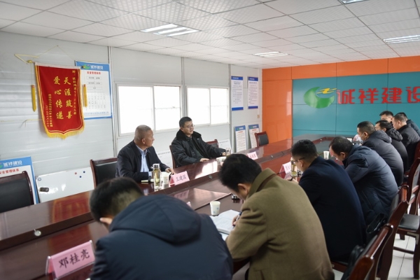 济宁市人民政府 县区动态 朱瑞显到西大李村棚户区改造项目调研